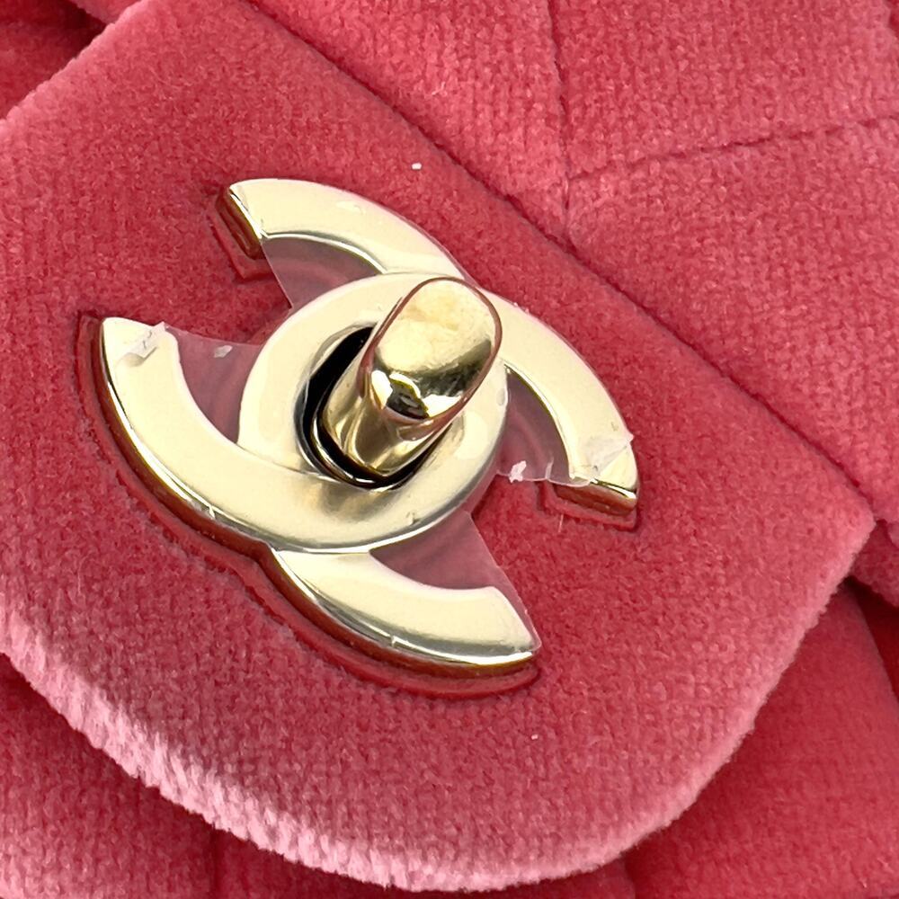 NWOT! Chanel pink velvet mini rectangle flap bag - Picture 4 of 8
